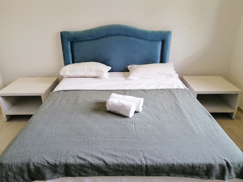 Luxurious flat with private garden