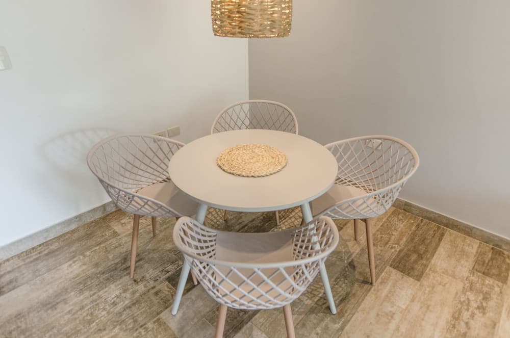 OXO Bertoni Luxury BBQ & Pool