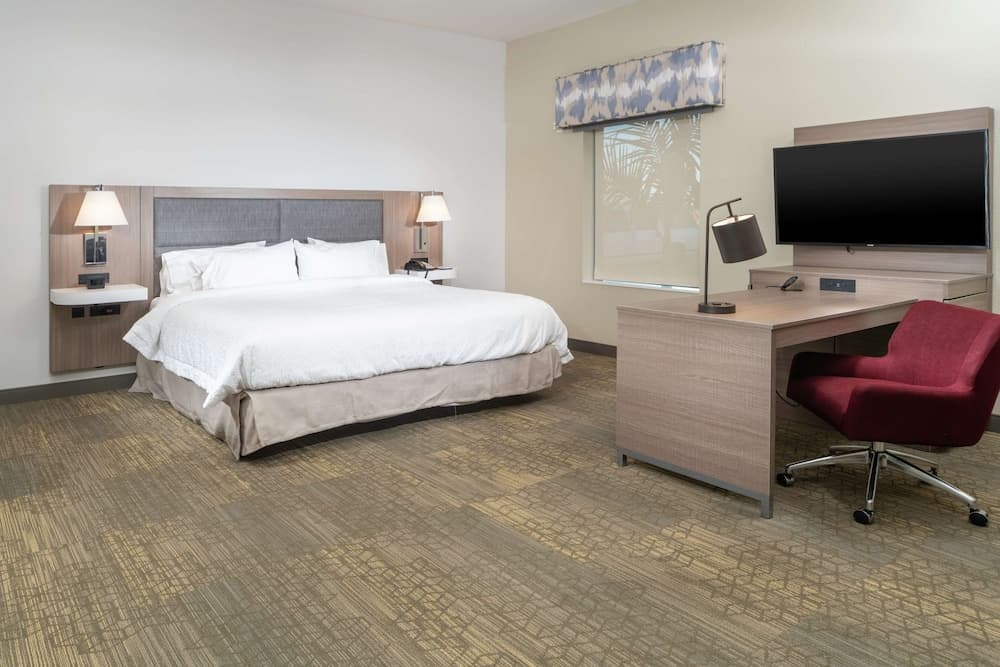 Hampton Inn & Suites Santa Maria