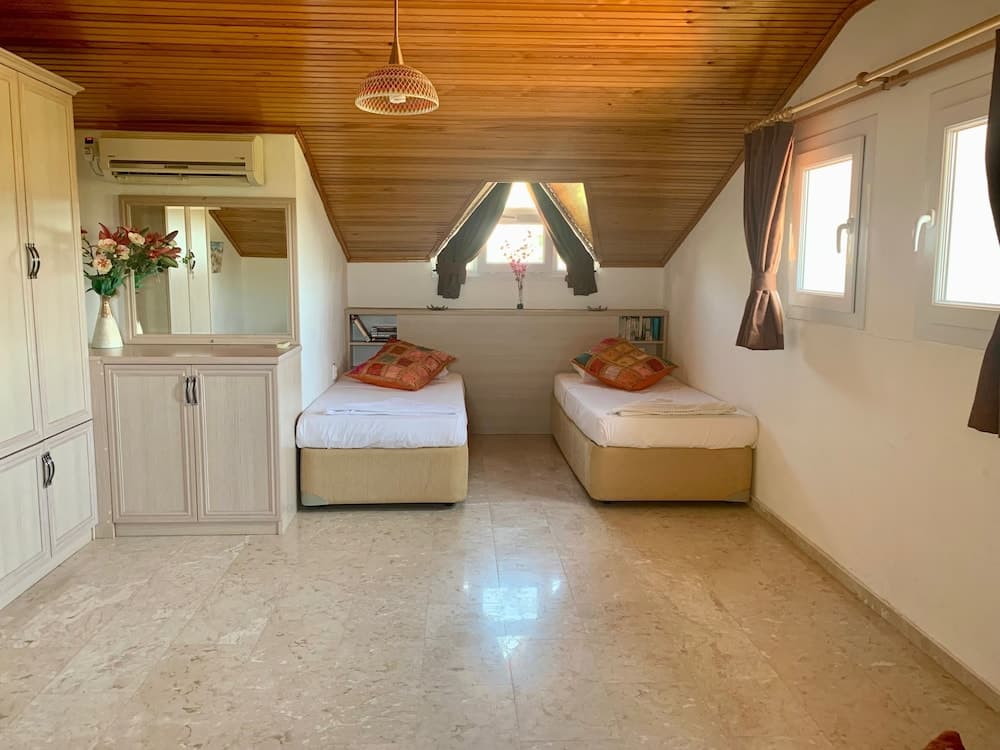 Villa Ruya,with Swimming Pool & Stunning sea Views