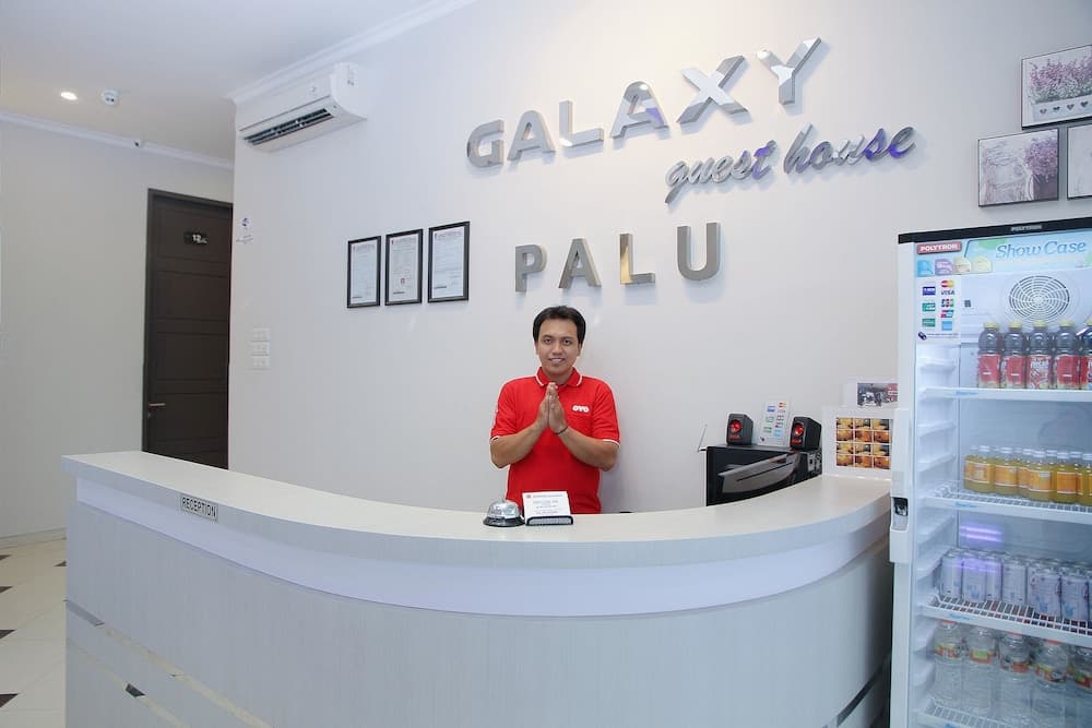 OYO 1100 Galaxy Guesthouse