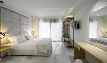 Thetis Boutique Apartments