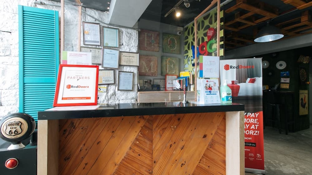 RedDoorz Plus @ Danlig Street Makati