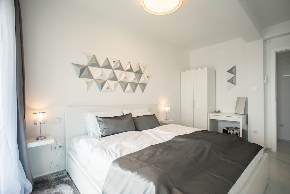 Villa Compass Luxury in a natural bay