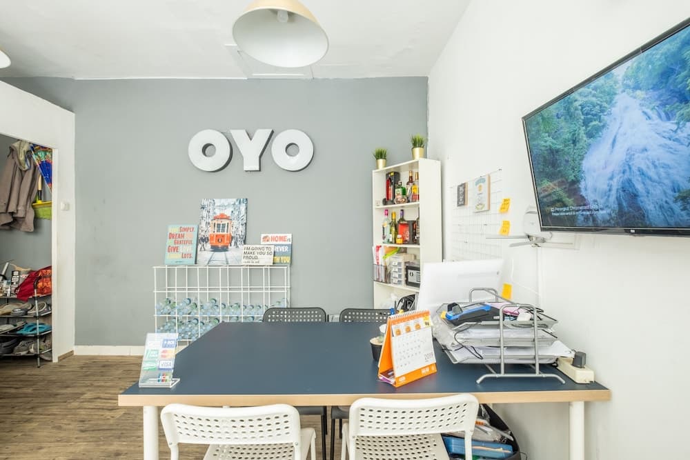 OYO 1085 Jarrdin Apartment Cihampelas