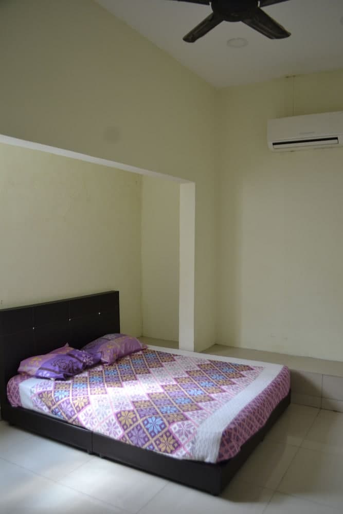 Sitiyam Homestay Seri Kembangan