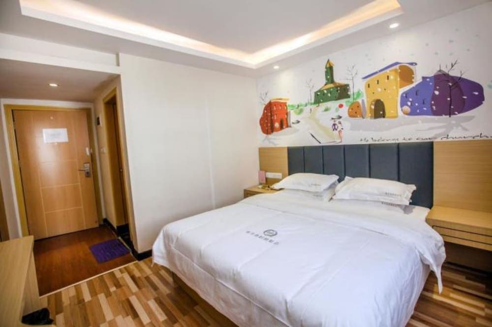 Yimi Hotel Xicun Metro Station Branch