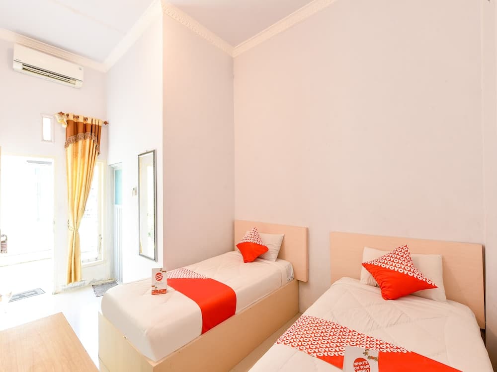 OYO 1074 Homestay Rumah Puti