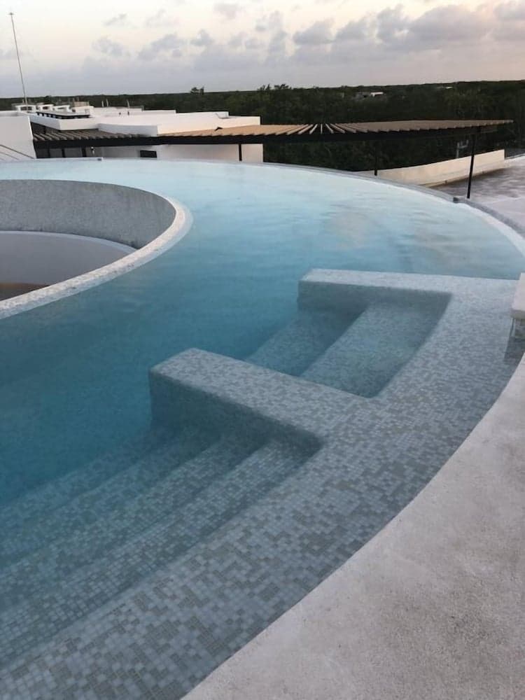 Romantic Penthouse Studio Get Away With Private Splash Pool- PENT HOUSE 3 B- By Salt-Kisses