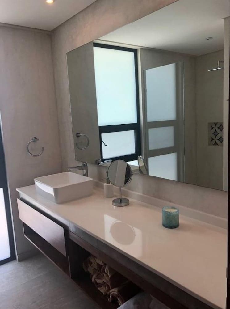 Romantic Penthouse Studio Get Away With Private Splash Pool- PENT HOUSE 3 B- By Salt-Kisses