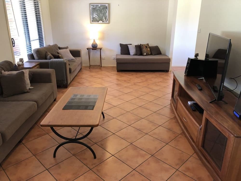 Anchor Down at Hat Head