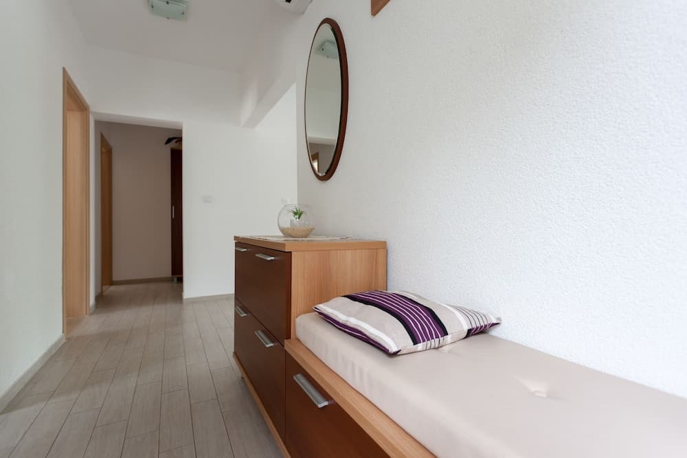 Hedera Estate, Hedera A23