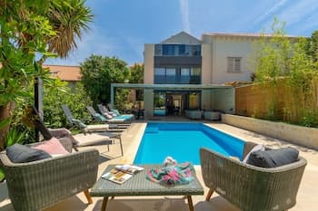 Hedera Estate, Villa Hedera II