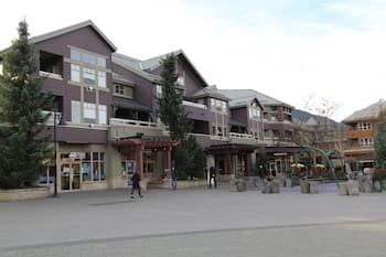 Tyndall Stone by Whistler Retreats