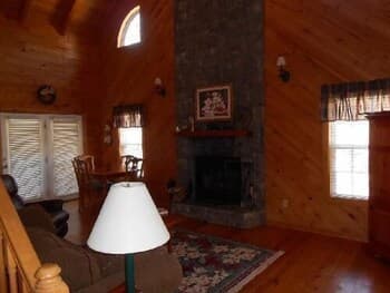 Magnolia  At Blairsville 2 Bedroom Cabin by RedAwning