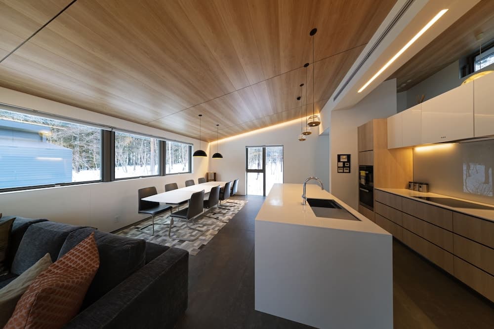 Eminence by The Hakuba Collection