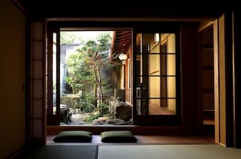 Traditional Japanese Apartment TONARI