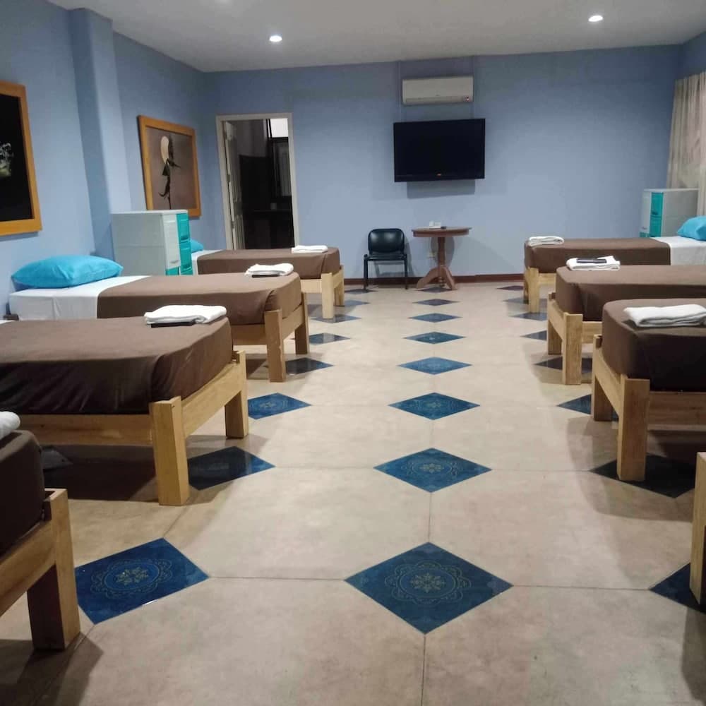 Kapis Mansions Hotel