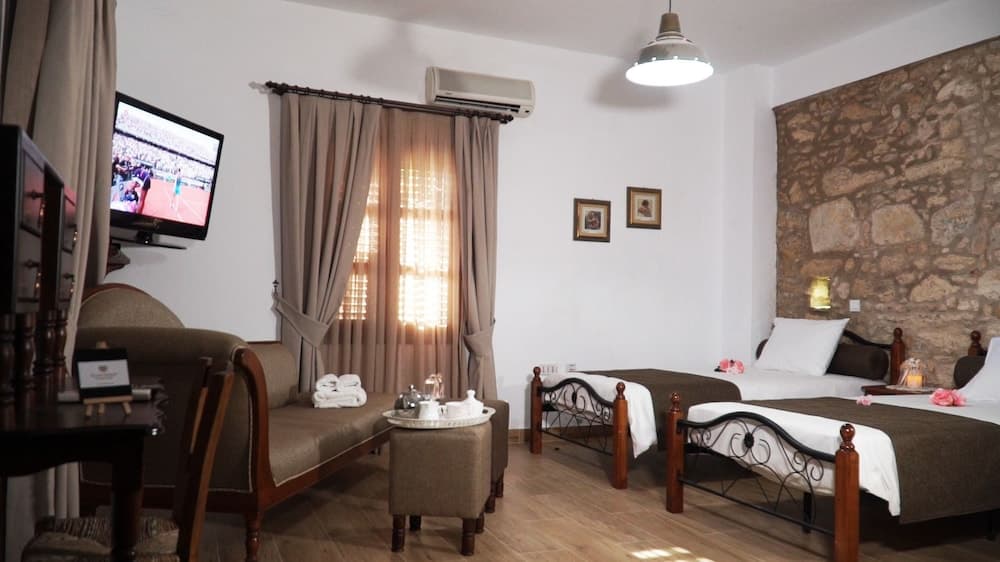 Hanna Koumi Boutique Hotel