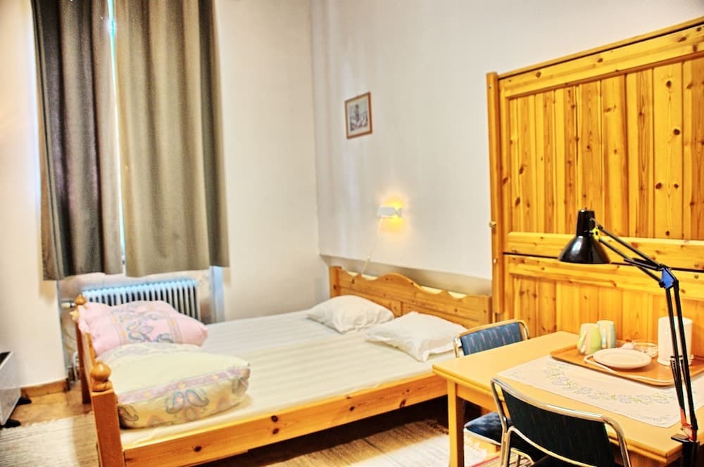 Gillhov   camping and  B&B - Hostel