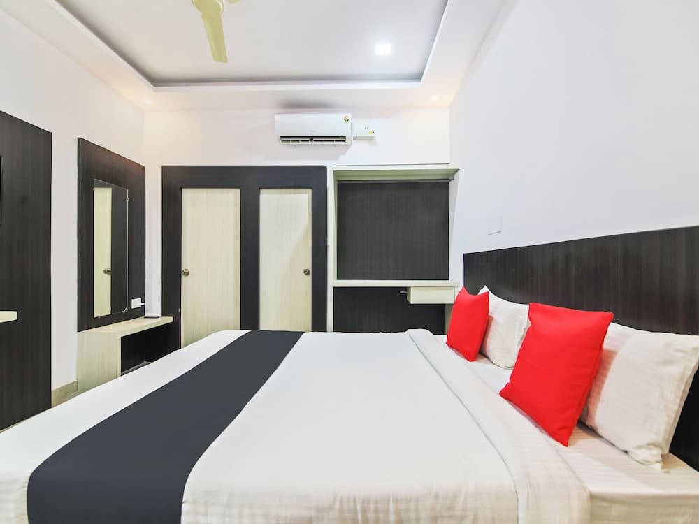 Capital O 35621 Hotel Durga International