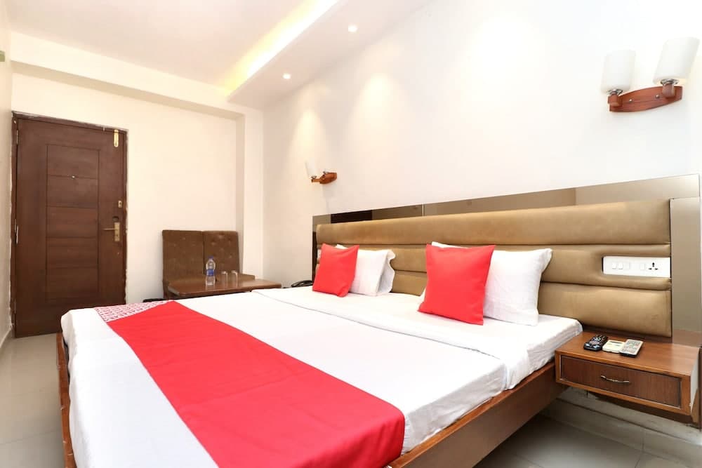 OYO 30593 Heritage Corner