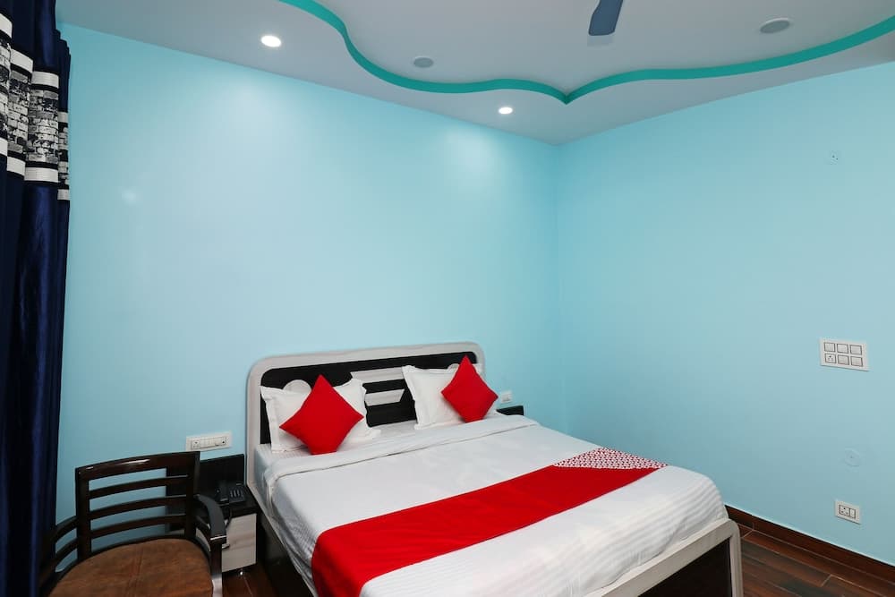 OYO 36065 City Tower Hotel