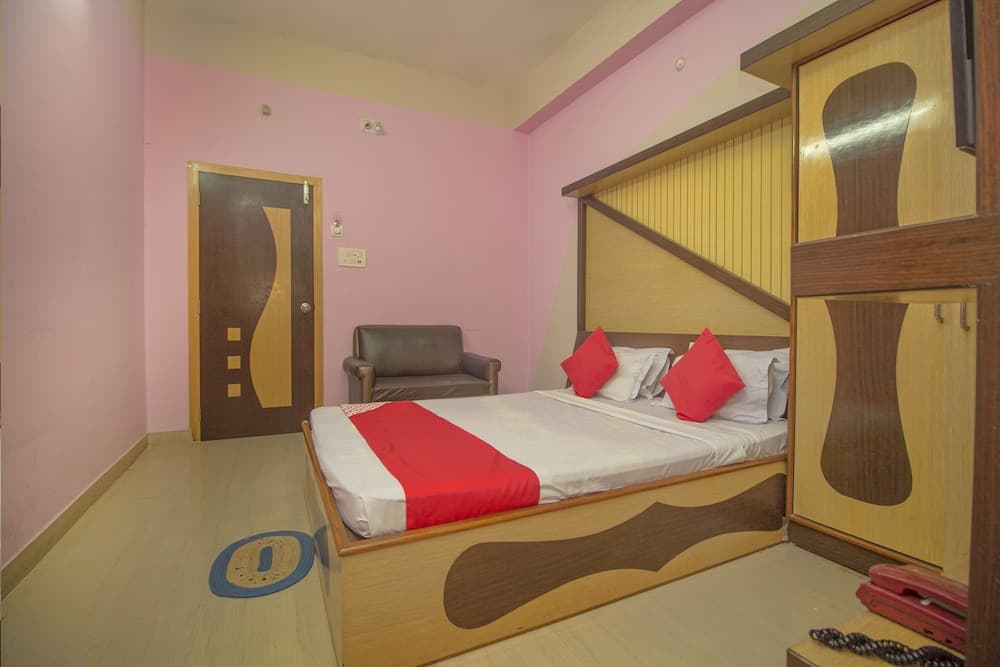 OYO 41545 Palm Grove Eco Resort