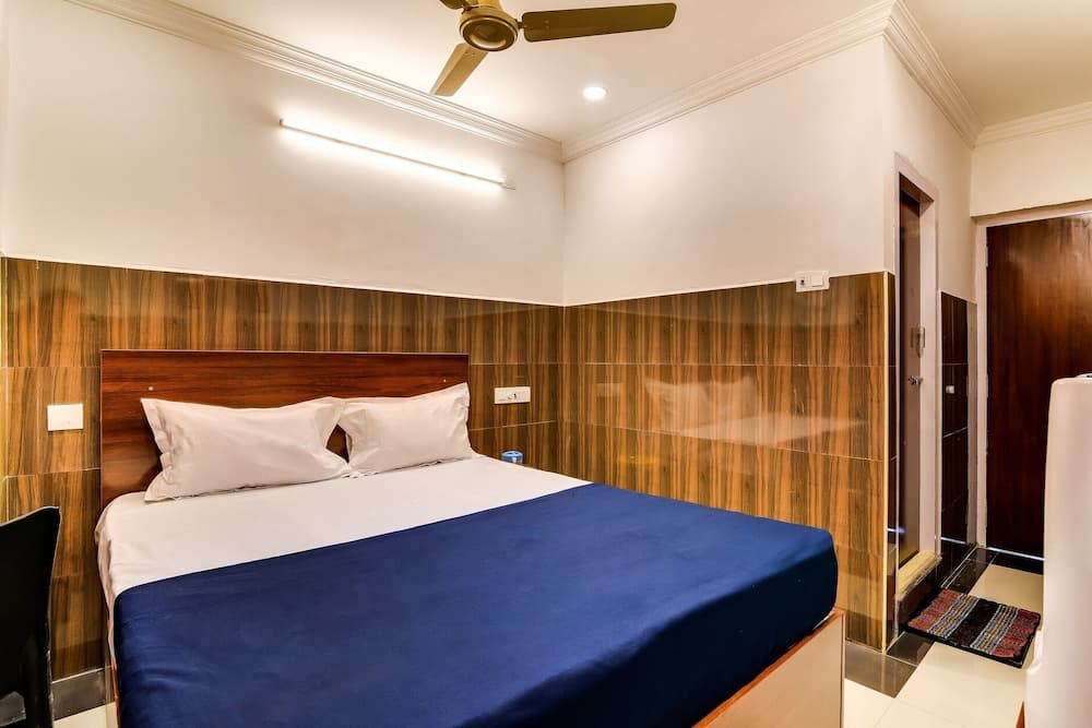 SPOT ON 36583 Hotel Srinivasa Residency