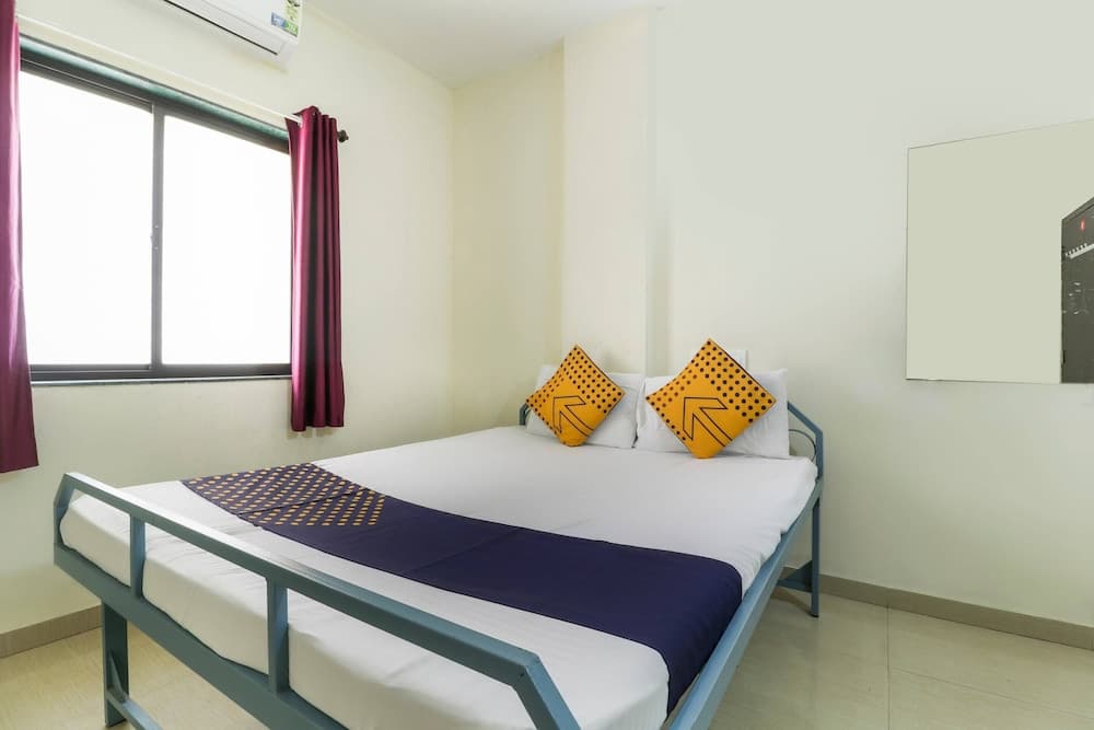 SPOT ON 37095 Sai Sidhi Lodge