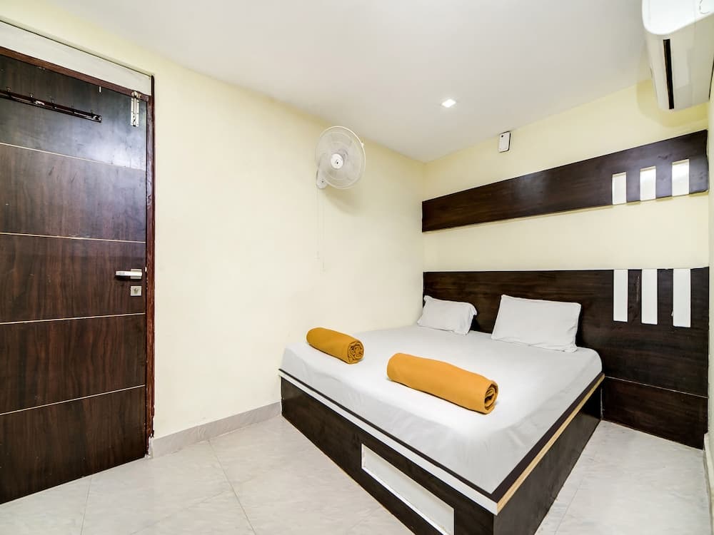 SPOT ON 41635 Hotel Gpr Grand