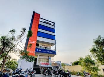 SPOT ON 41635 Hotel Gpr Grand