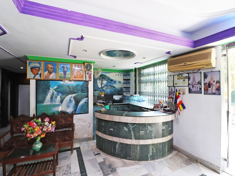 SPOT ON 43882 Hotel Jeevak International