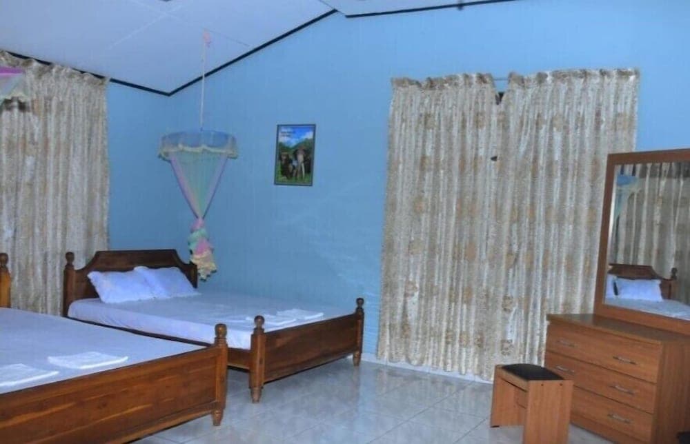 Mathanga Safari Bungalow