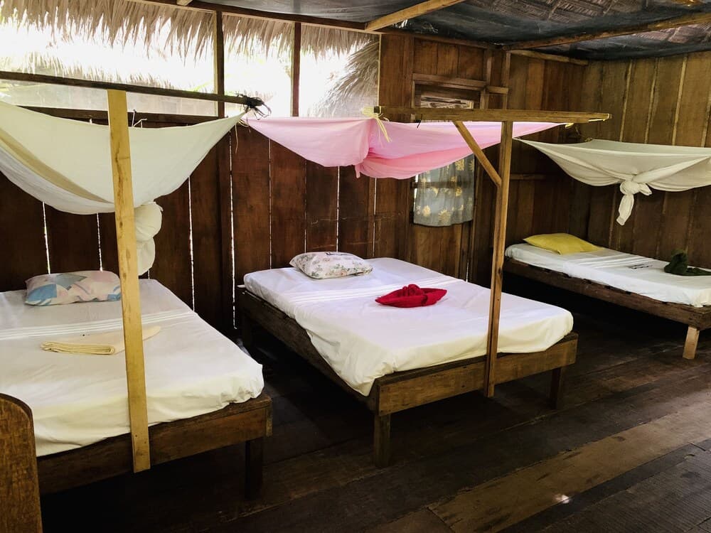 Yacumama Lodge & Excursions