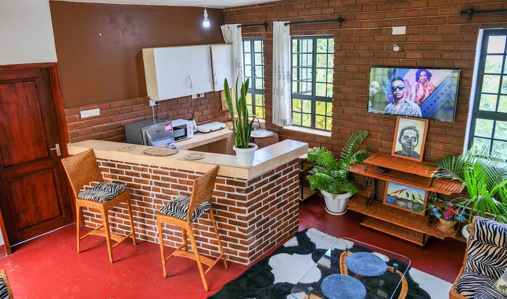 Lightness Boarding House