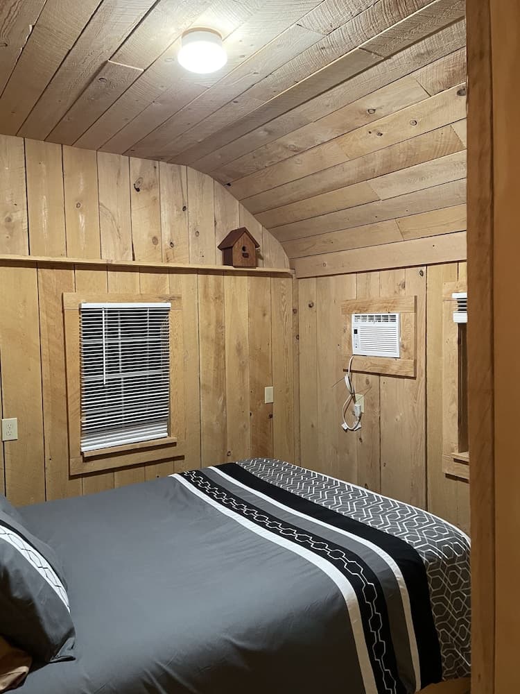 Cabin & Motel Rentals