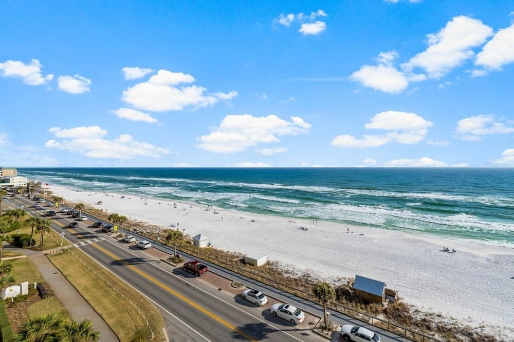 Majestic Sun Beach Resort by Panhandle Getaways