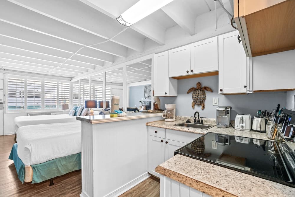 Fontainebleau Terrace by Panhandle Getaways