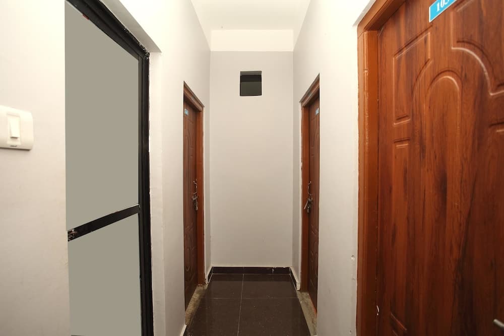 SPOT ON 503 Lisno Restaurant And Lodge