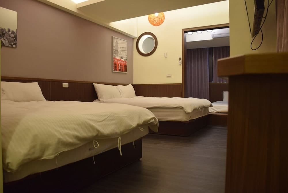 Love Fenjia Colorful Hotel