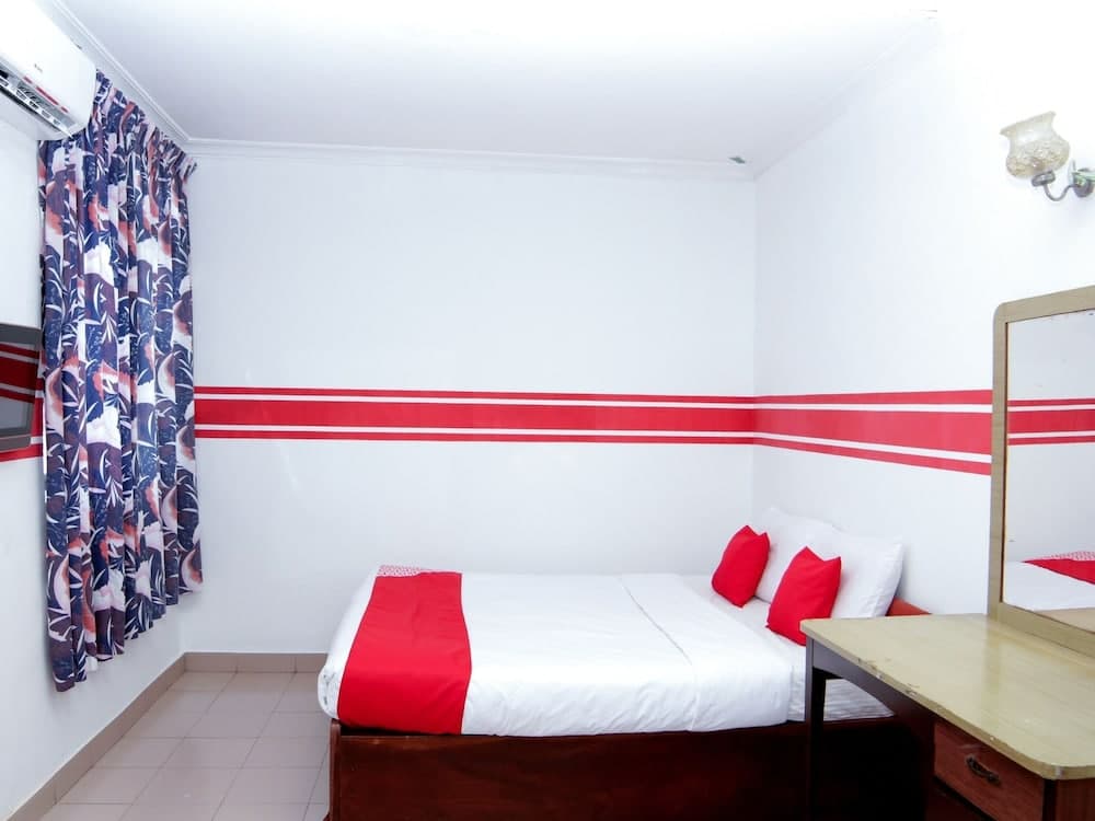 Super OYO 1173 Mandyrin Hotel