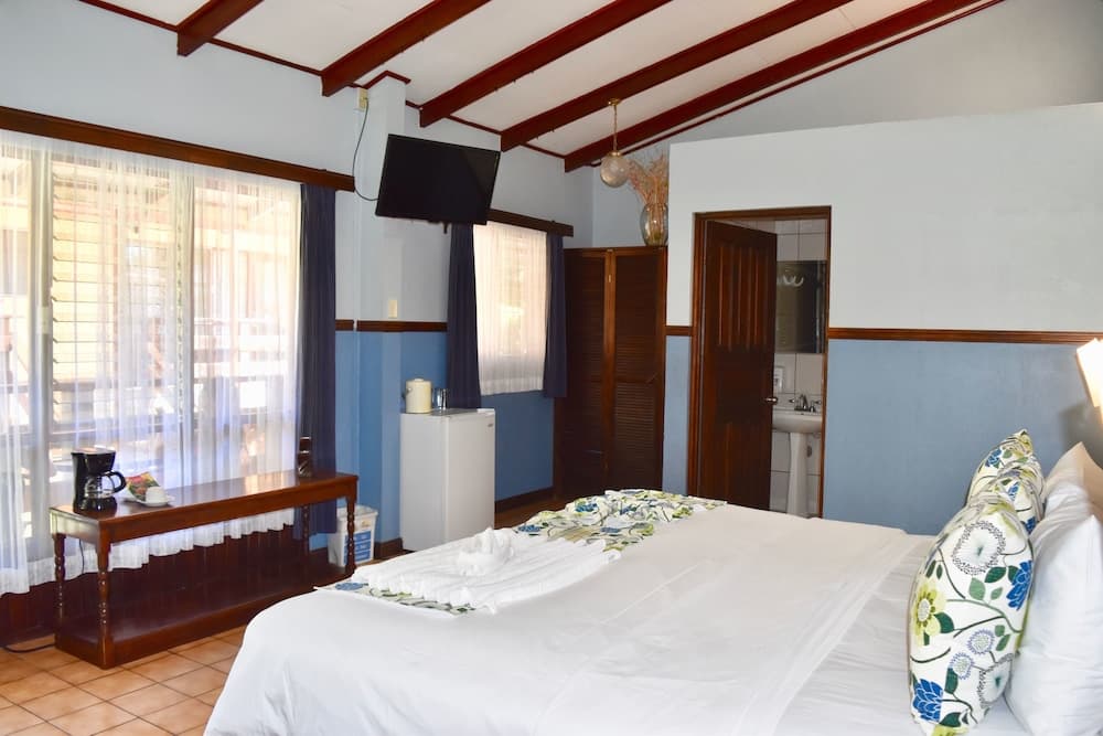 Hotel Playa Espadilla y Gardens