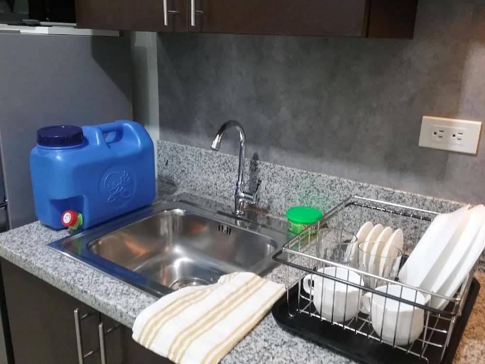 Condoluxe Pioneer Woodlands