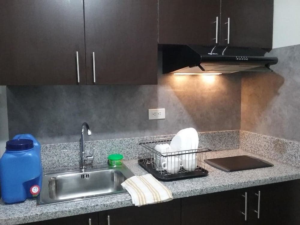 Condoluxe Pioneer Woodlands