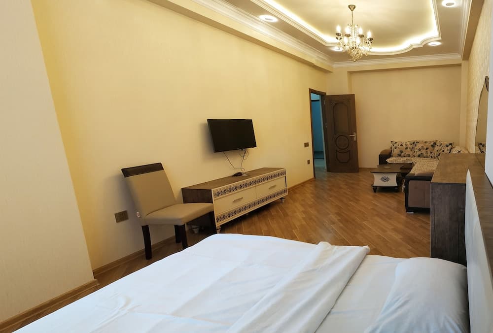 Bakuvi Tourist Apartment B038