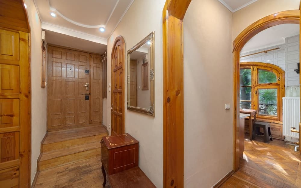 Apartment near Opera Theater