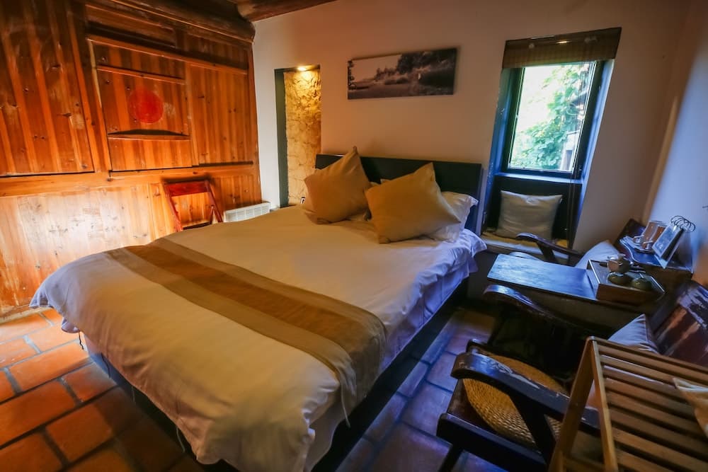 Nanjing Tulou Herongzhuang Inn