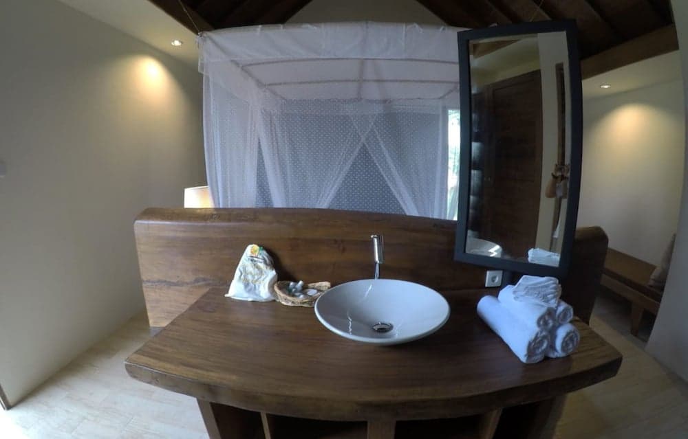 Naya Matahora Island Resort