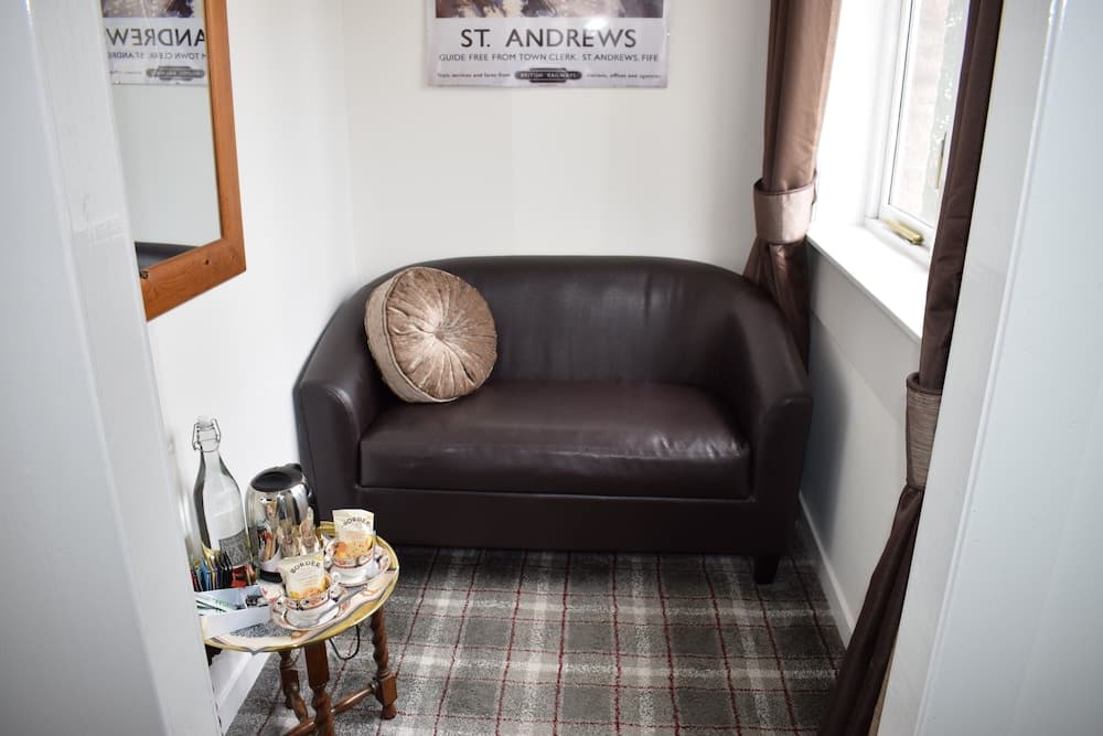 The Highlandman Station